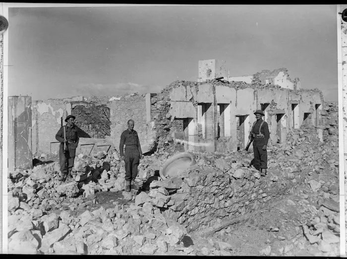 Fort Capuzzo with NZ troops, Libya