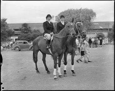 Image: "An Attractive Foursome" Showjumping teams at A&P Show