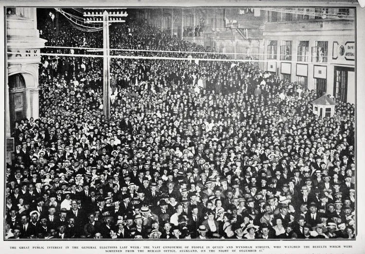 The great public interest in the general elections last week in Queen Street, Auckland