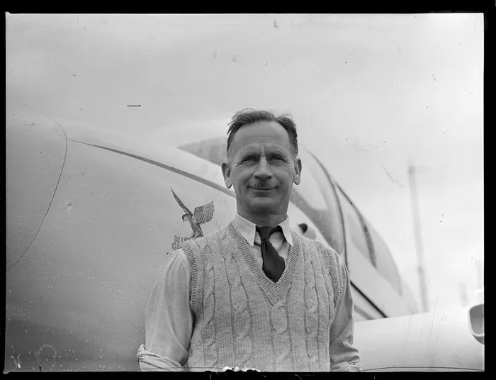 Mr Rawnsly, Wellington Aero Club instructor