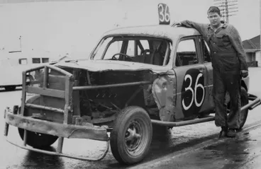 Image: Hallberry Road hot rod, Papatoetoe, 1967