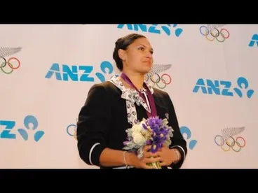 Image: Valarie Adams receives her Olympic Gold Medal in special Auckland ceremony