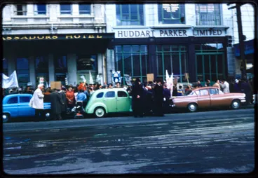 Image: Hiroshima Day march, 6 August 1961