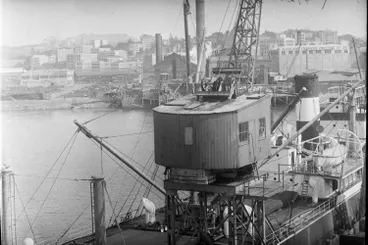 Image: Auckland waterfront from Kings Wharf, 1931