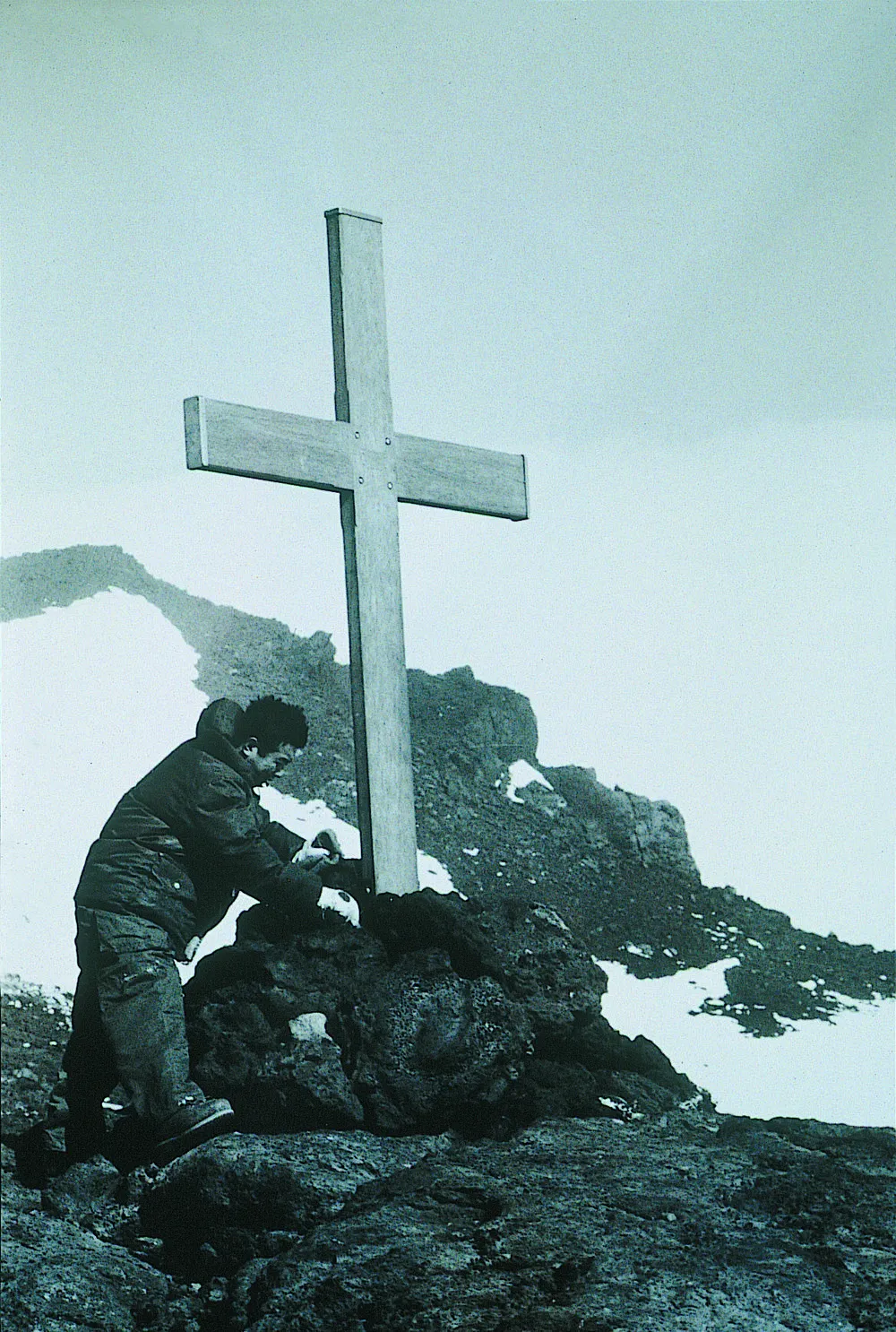 Erebus cross - Japanese memorial