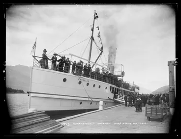 Image: Queenstown, Lake Wakatipu