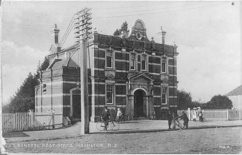 "Post Office, Hamilton N.Z."