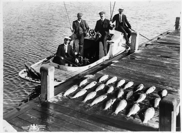 Image: Group of anglers after a fishing trip on Lake Rotorua, ca 1903