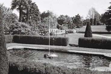 Image: Sanitarium factory gardens