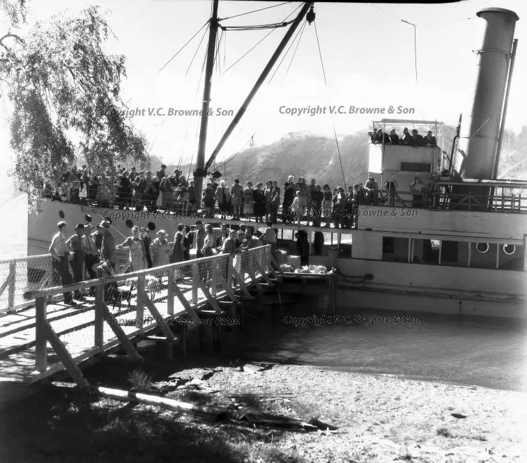 The Earnslaw on Wakatipu (WA1-49/8)