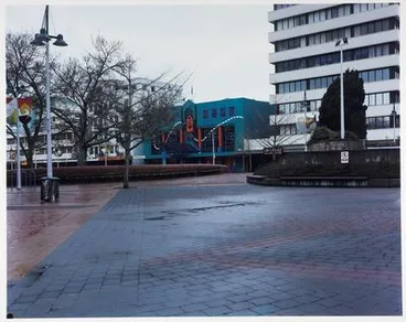 Garden Place, Hamilton, 02.08.2003, 7.19 Image: Garden Place, Hamilton, 02.08.2003, 7.19