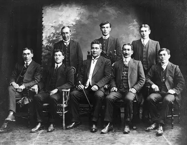 Image: Men from Te Awaiti who went whaling in Campbell Island
