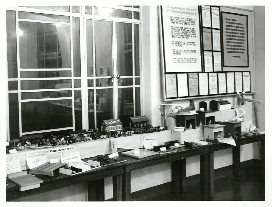 Correspondence School