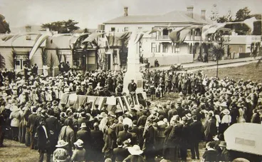 Image: Unveiling of War Memorial