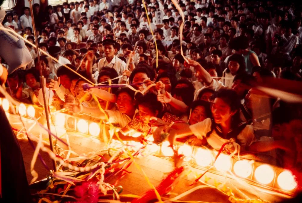 Japan series: teenage singer