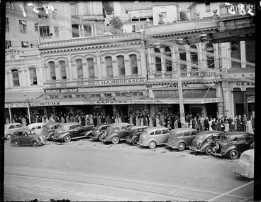 Image: Queuing at the Gear Meat Company