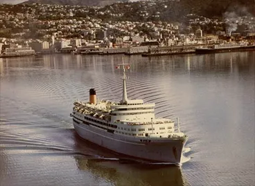 The ocean liner Southern Cross Image: The ocean liner Southern Cross