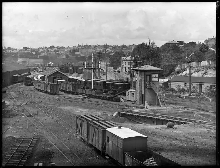 Auckland Railway yards, Beach Road, 1904