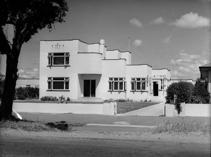 Art Deco House at 250 Fitzherbert Avenue (2)