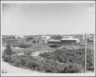 Image: Castor Bay Battery army barracks, 1944