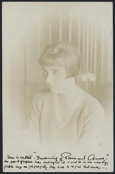 Image: Postcard from Katherine Mansfield to Anne Estelle Drey