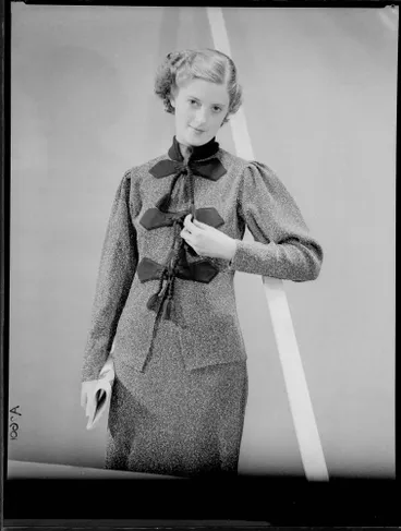 Model for New Zealand Knitted Wear Image: Model for New Zealand Knitted Wear