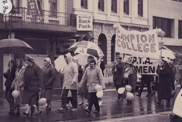 Suffrage Parade, Gisborne, 1993