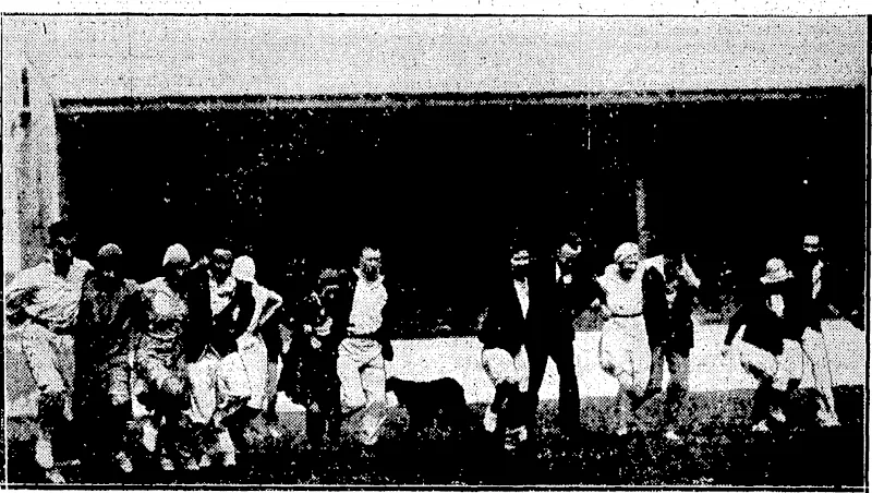 i "Sport .and General"" I'libto. HSUAN-TUNG;:"• lex-Emperor}: of China,, ivkose .assassination, %vits attempted,in the Japanese Cpnpes■ sion at .Tientsin.-: ::J .- .■ . :■,.•■■ .■..'.'■' "■ '; . ''. ■ ■ . . ~.■'. ■ ■ ' ' ■ ■ ■ ' "Tweplnst 'Poet"' Pboto. • -."■ THREE-EEGGED-RACE AT THE ATHLETIC mRERO.-^OriSofiheniany, events which iaok-plgce-dk ■'■ ' 'Athletic ¥arh<on Saturday afternoon-during'thv Wellington Athletic Club's annual korero* ~ (Evening Post, 09 November 1931)