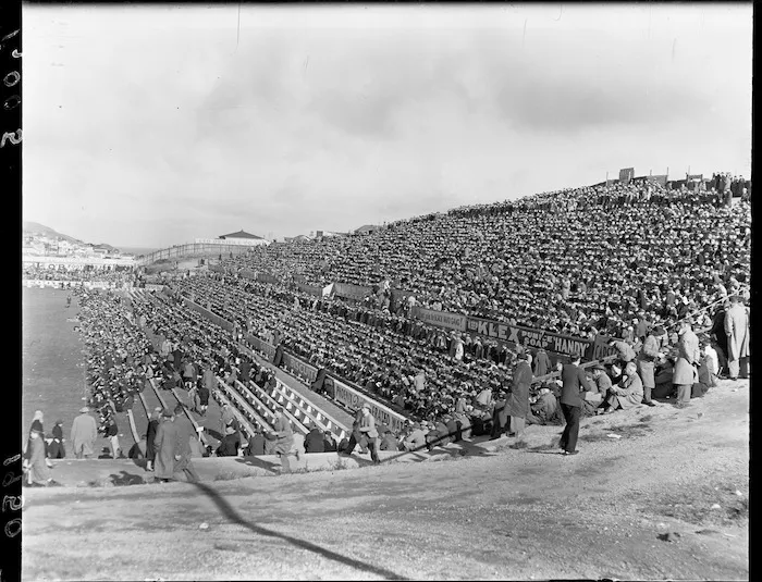 Crowd at Athletic Park