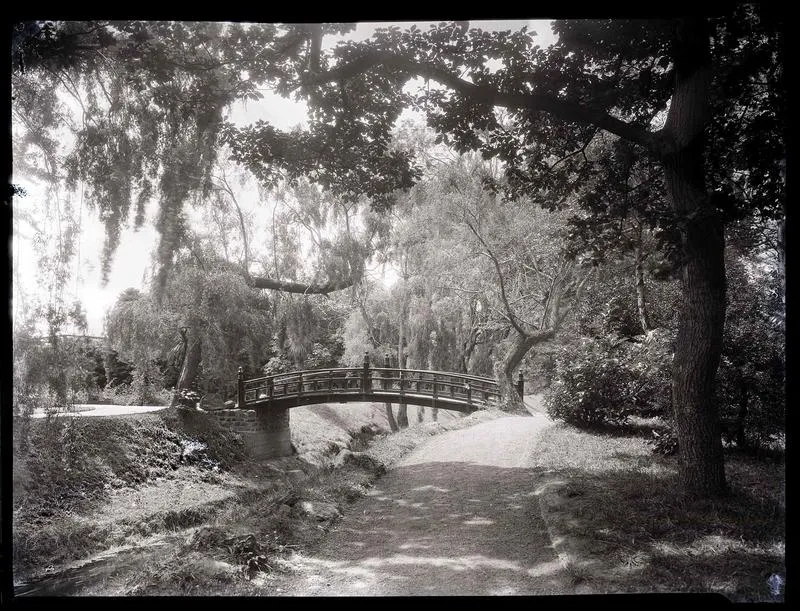 Japanese Red Bridge, Oamaru Public Gardens