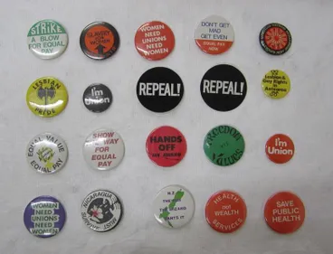 Image: Badges [Social movements]
