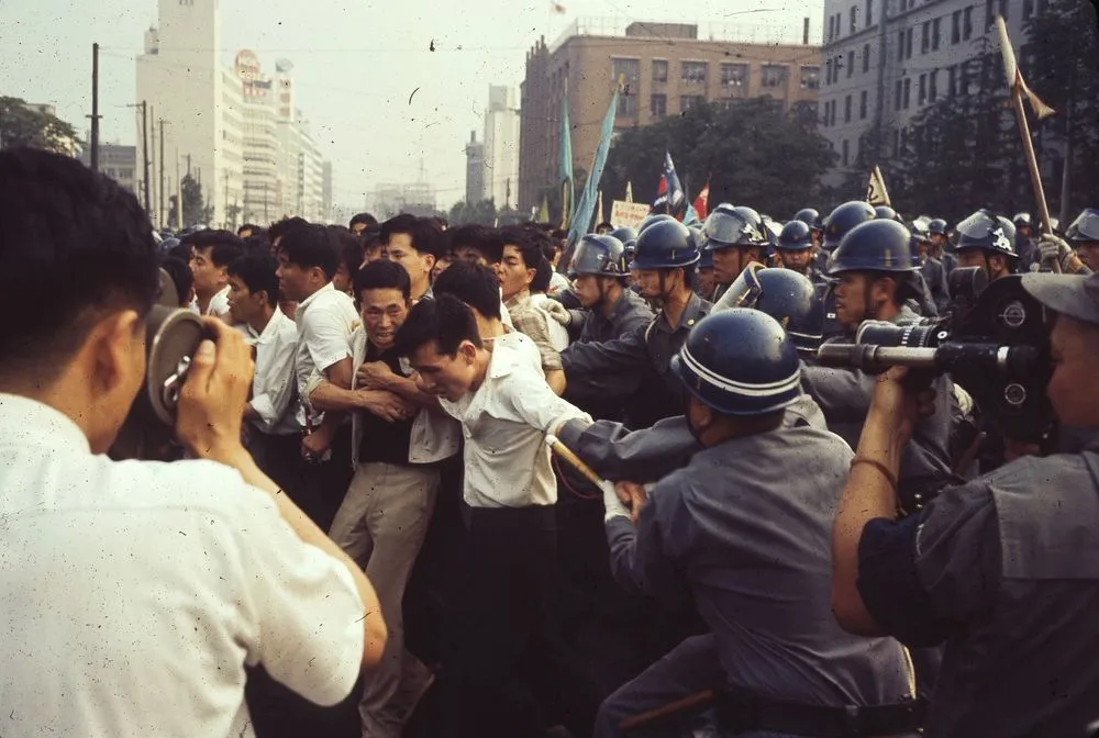 Japan Series: Japan-Tokyo student demonstration