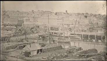 Image: Auckland wharves from Point Britomart