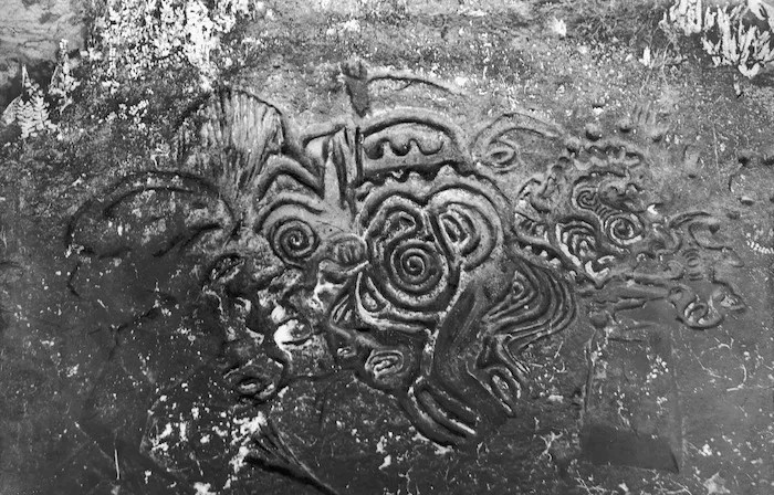 Maori rock carvings in a cave at Waverley