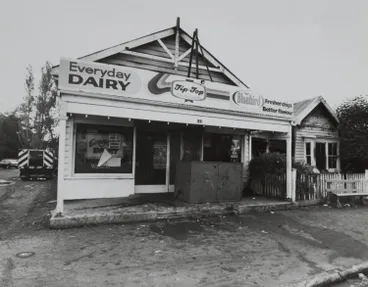 Image: Gutted dairy, Papatoetoe, 1986.