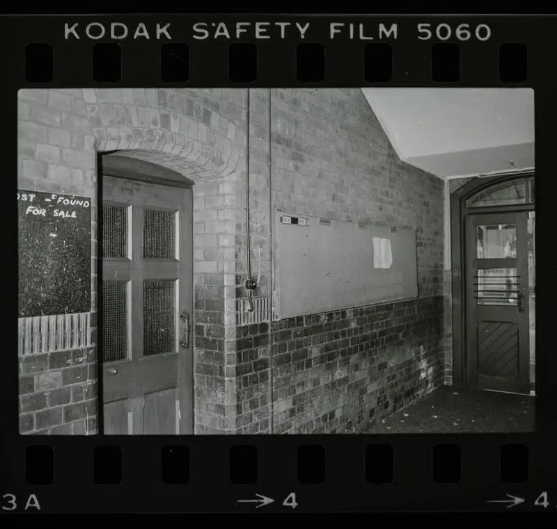 Negative: Christ's College