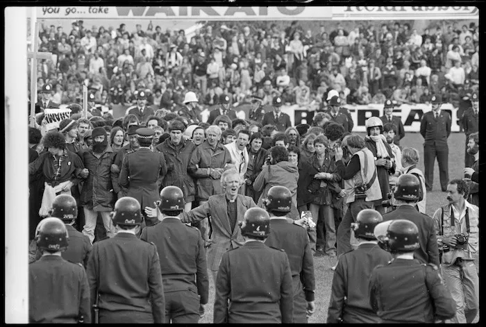 Police and tour protesters on Rugby Park, Hamilton - Photograph taken by Phil Reid
