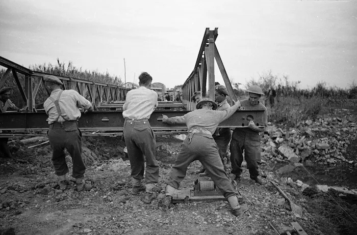 Kaye, George, b 1914 (Photographer) : World War 2 New Zealand Engineers constructing a bridge in the forward area, Italy