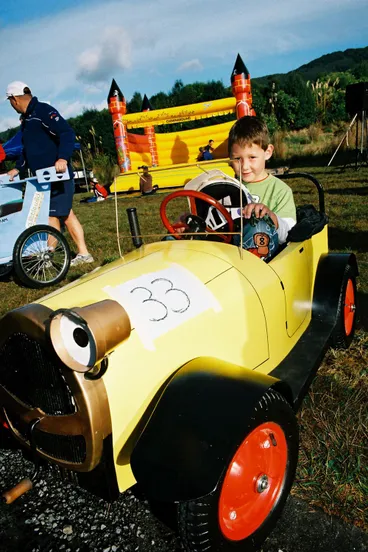 Image: Trolley Derby 2006: Bailey Lowther
