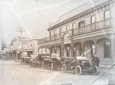 Image: Provincial Hotel, c.1916