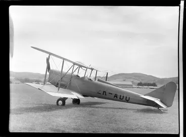 Image: Avro 616 Avian IVM aircraft ZK-ADQ, owner [C Liddell of Wellington], RNZAC (Royal New Zealand Aero Club) pageant event, Dunedin.