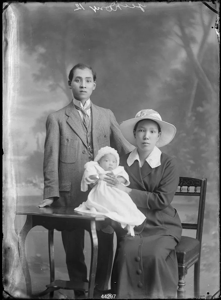 Gee Ching Dong ( Herbert Gee-Dong), Wong Yuk Lan (Lily Gee-Dong) and Rose Gee-Dong