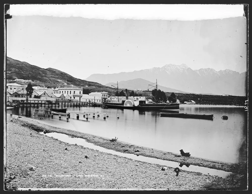 P.S. Mountaineer, Lake Wakatipu, N.Z.