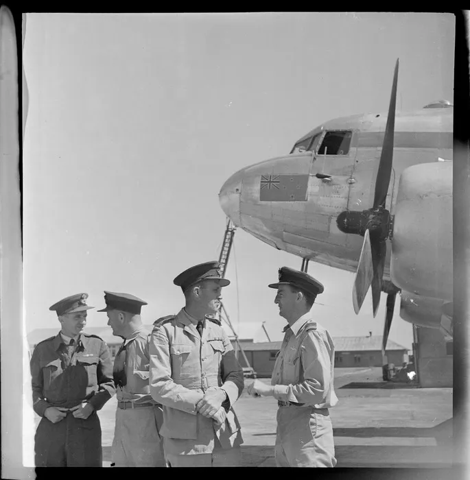 RNZAF Squadron Leader RJ Gibbs, OBE, Staff Sig O BCOF, headquarters Japan