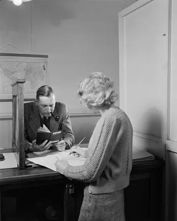 New Zealand issues its own passports