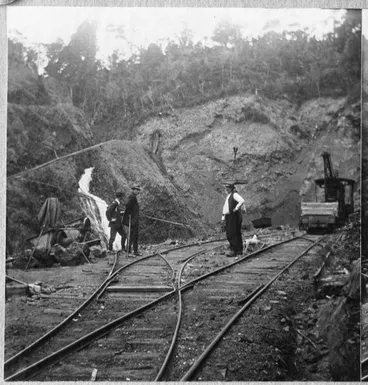 Image: Quarry for the Nihotupu Dam.