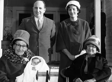 Image: Five generations of the Barr family