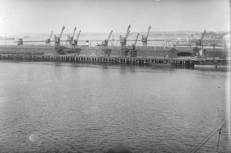Auckland waterfront from Queens Wharf, 1931