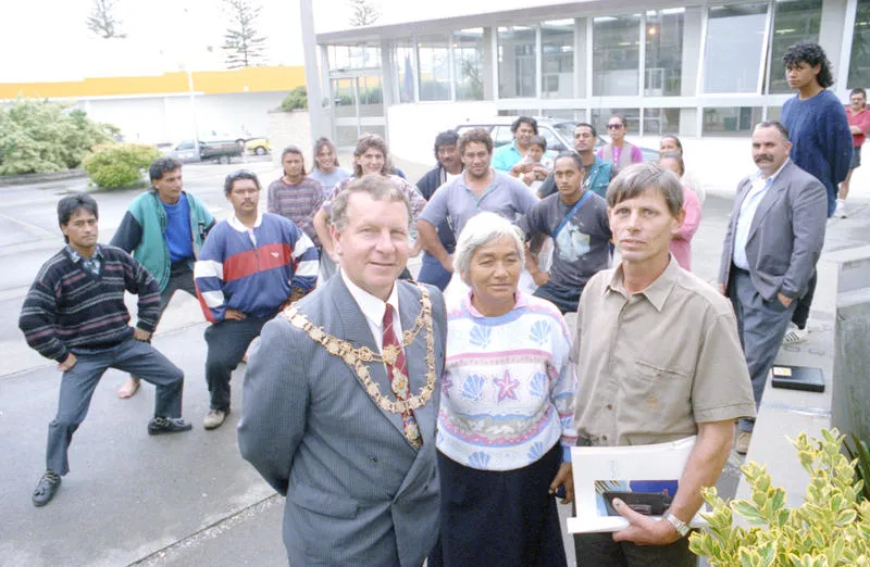 Hans-Hasso Weichbrodt was given New Zealand citizenship
