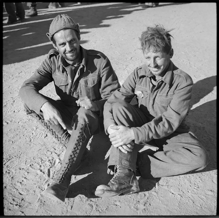 Ex POWs from Bardia safe back in New Zealand Base